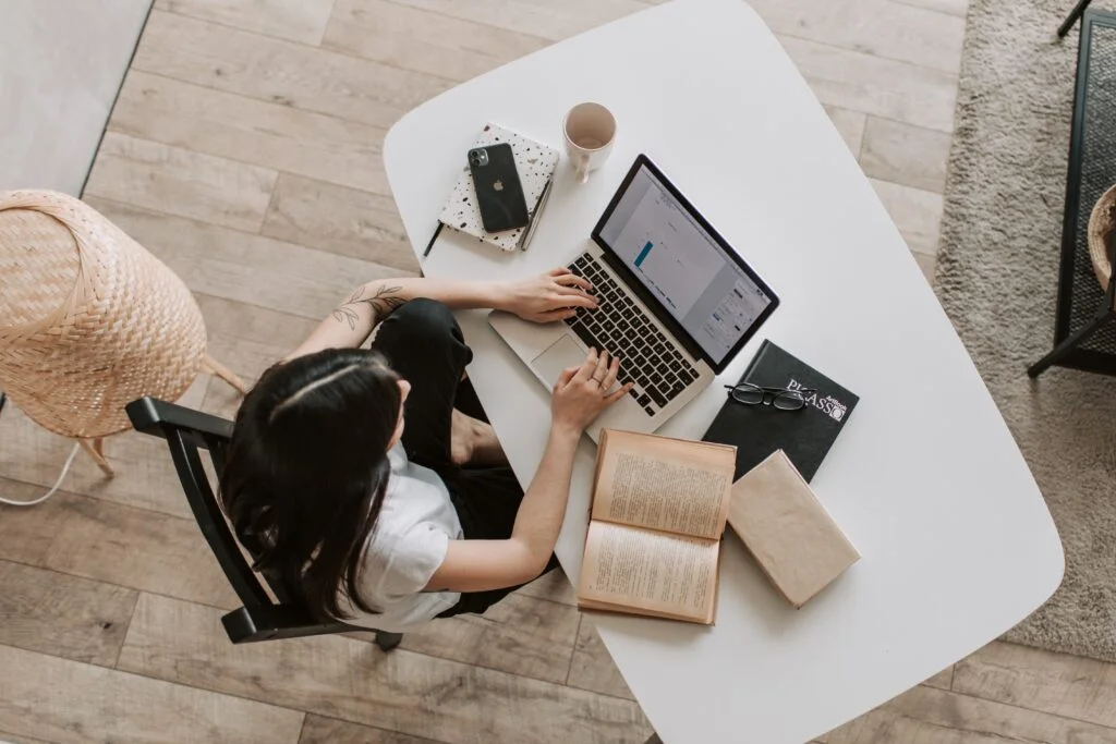 pexels-vlada-karpovich-interactive-marketing-tips-saldo-agency